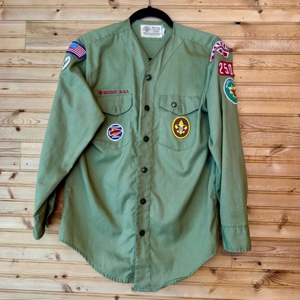 Boy Scouts of America Shirt w Badges 1970s Penfield, NY Troop Patches 36" chest